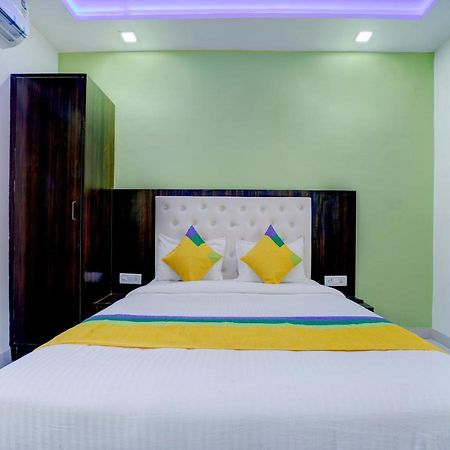 Hotel The Orient Tree, Agra Агра Экстерьер фото