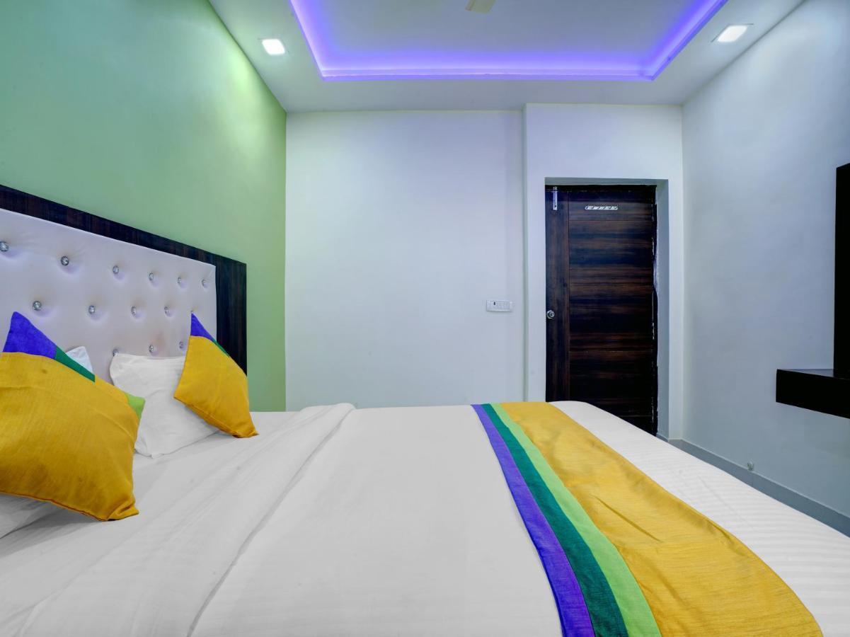 Hotel The Orient Tree, Agra Агра Экстерьер фото