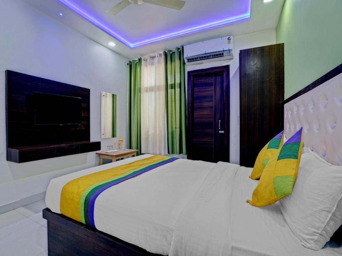 Hotel The Orient Tree, Agra Агра Экстерьер фото