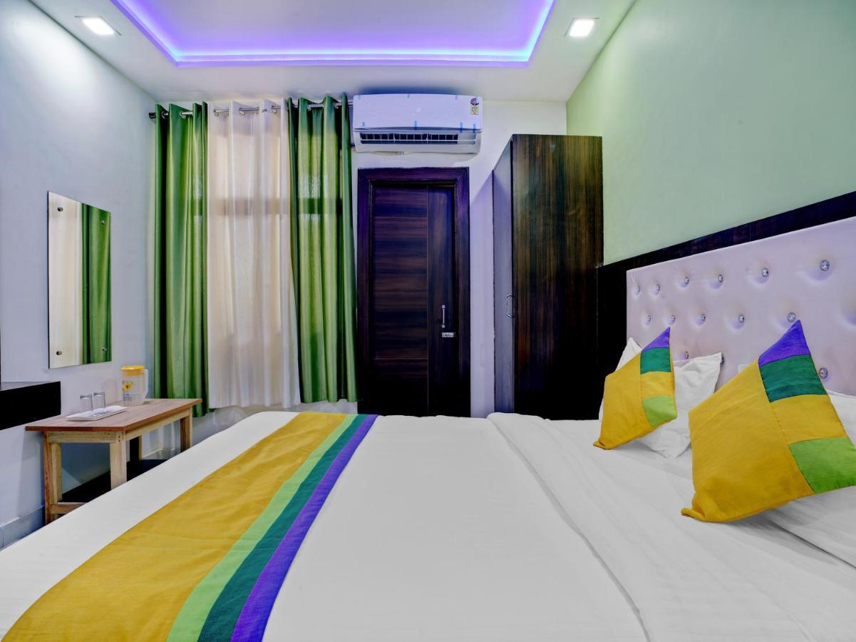 Hotel The Orient Tree, Agra Агра Экстерьер фото